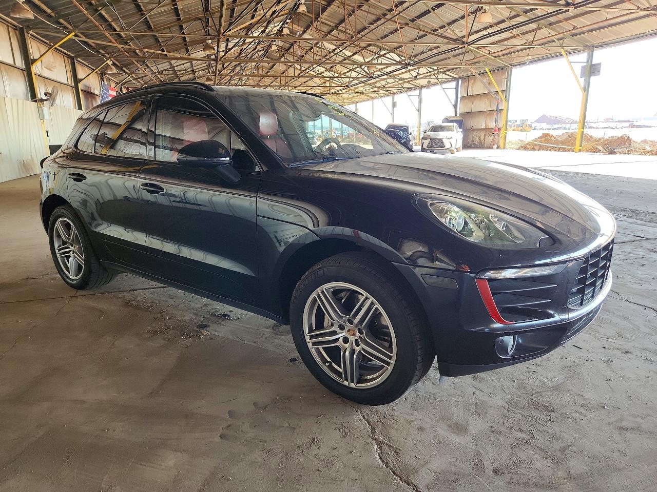 Porsche Macan S