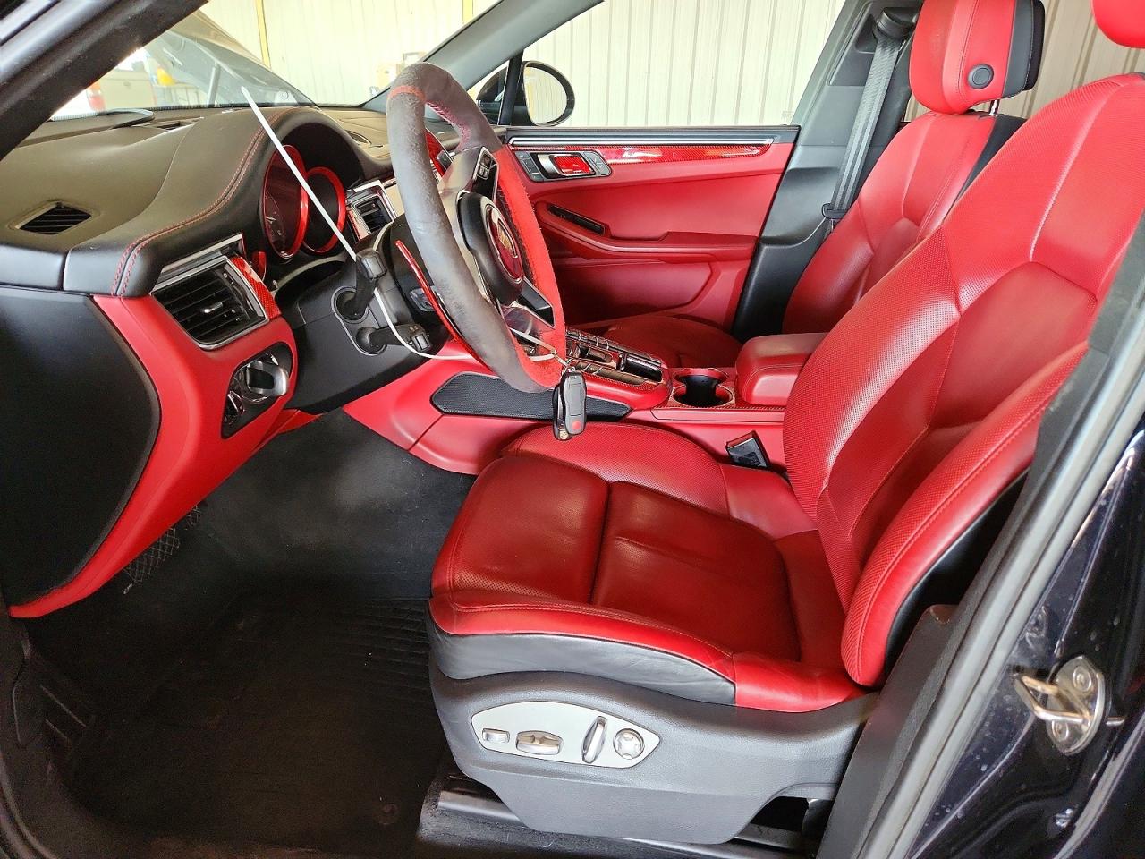 Porsche Macan S
