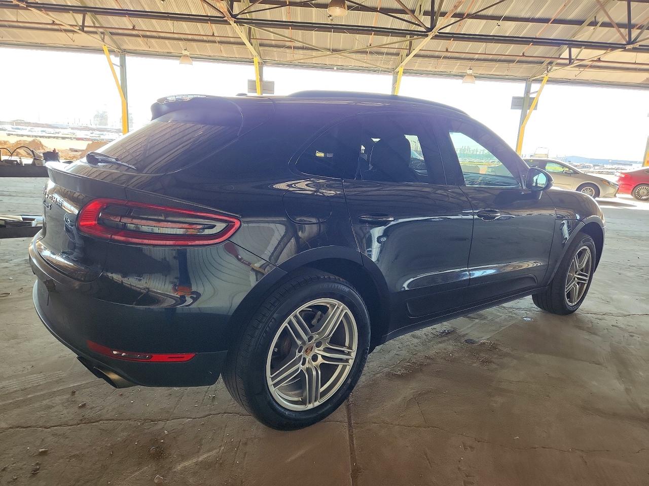Porsche Macan S
