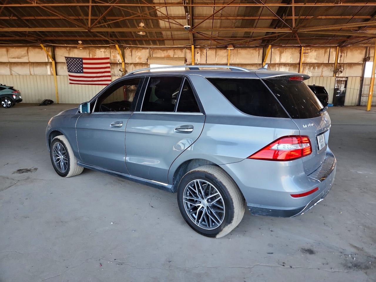 Mercedes-Benz M-Class 350
