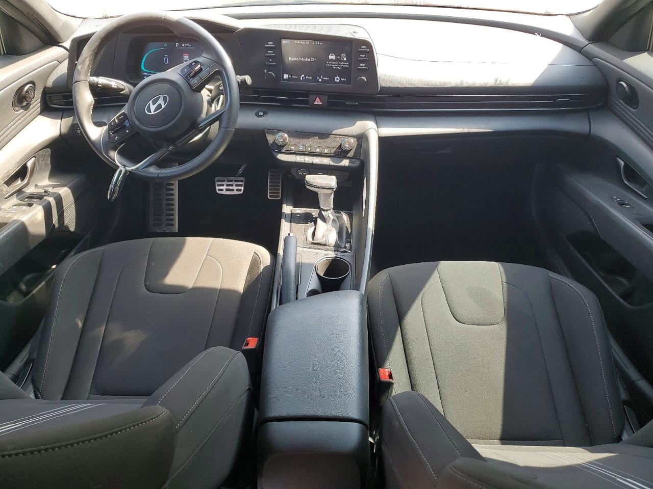 Hyundai ELANTRA Sel Sport