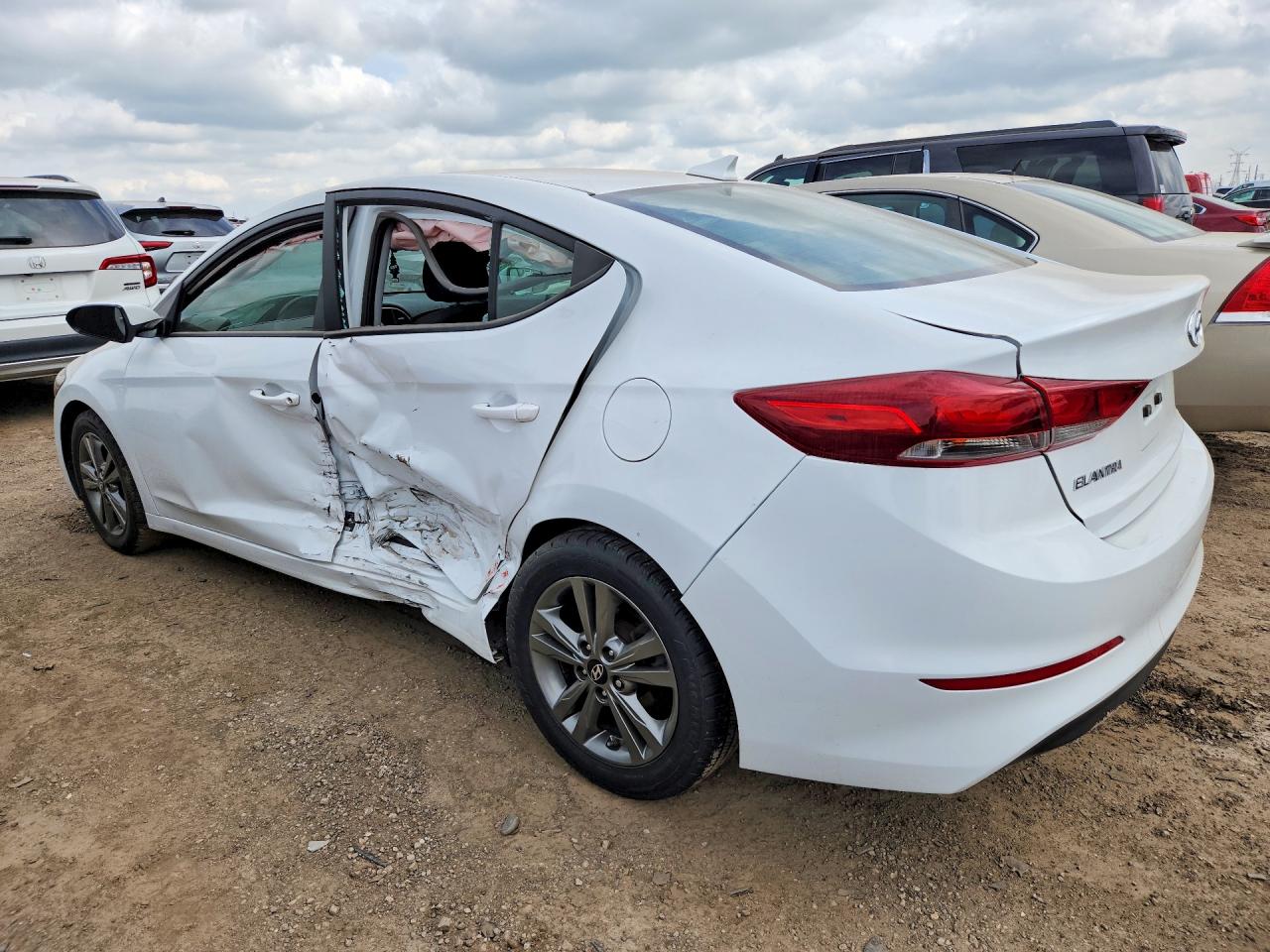 Hyundai ELANTRA Sel