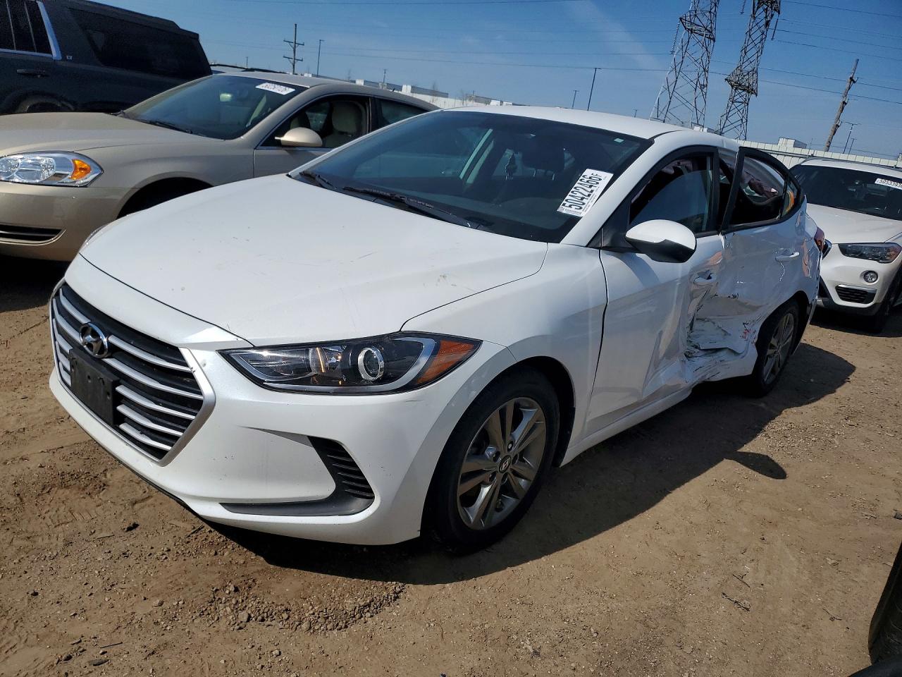 Salvage Hyundai ELANTRA Image