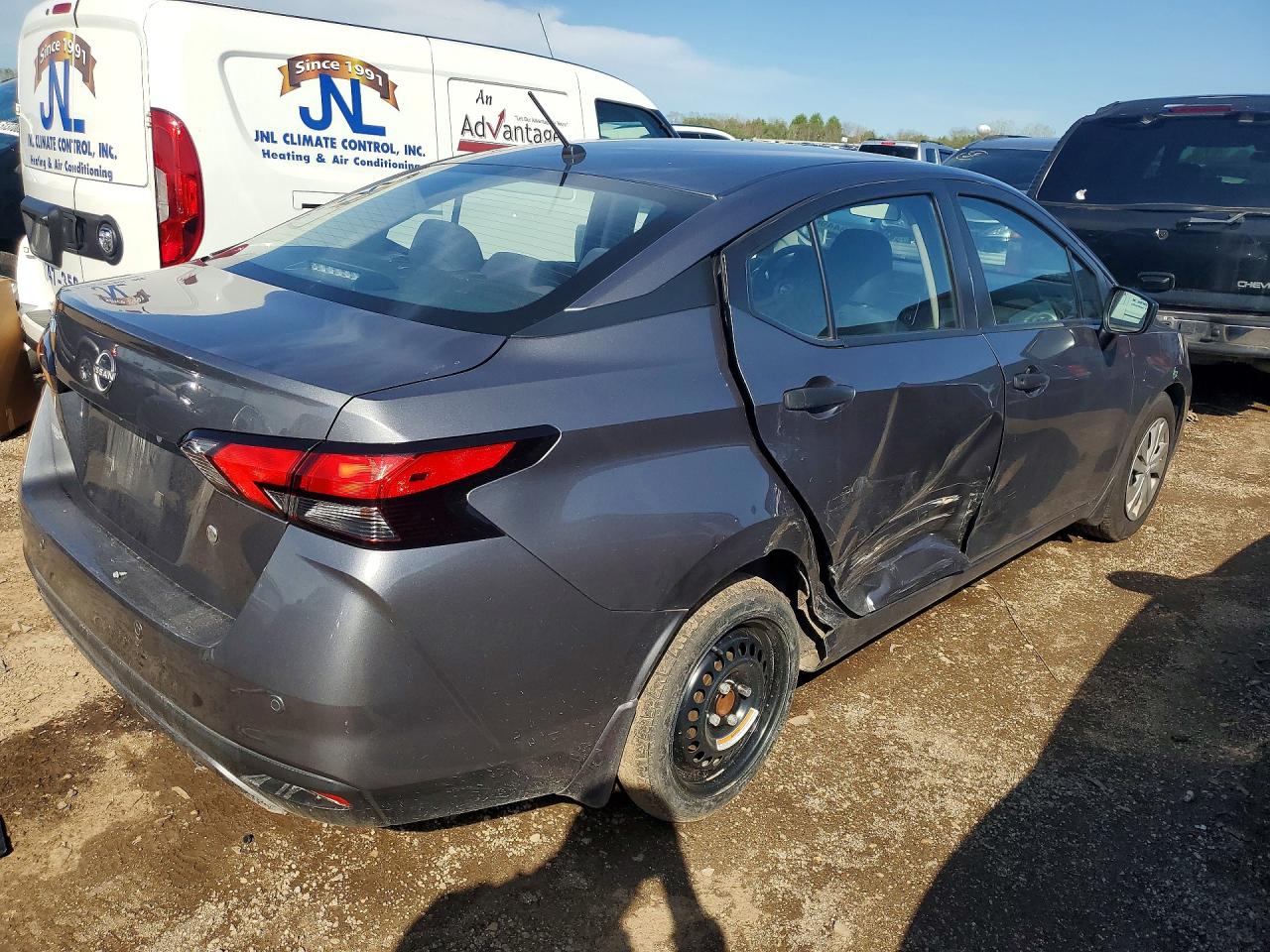 Nissan Versa S