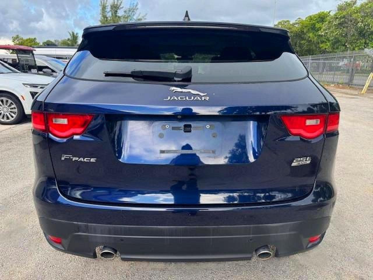 Jaguar F-PACE Premium