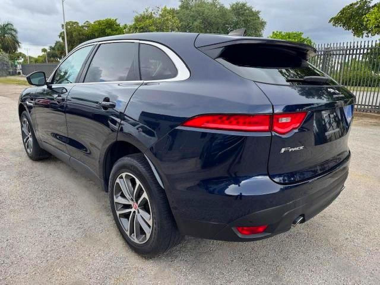 Jaguar F-PACE Premium