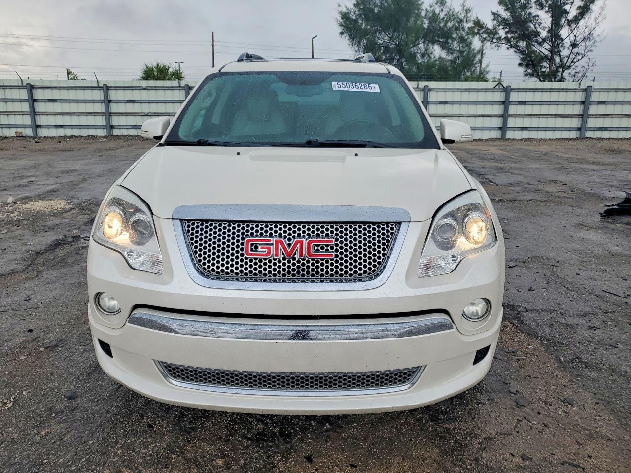 GMC Acadia Denali