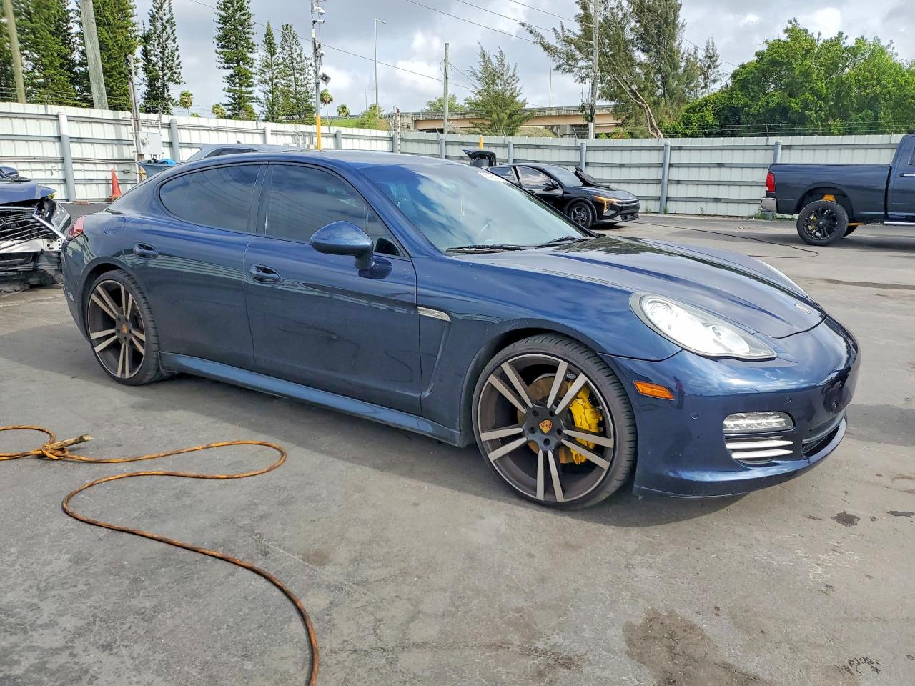 Porsche Panamera 2