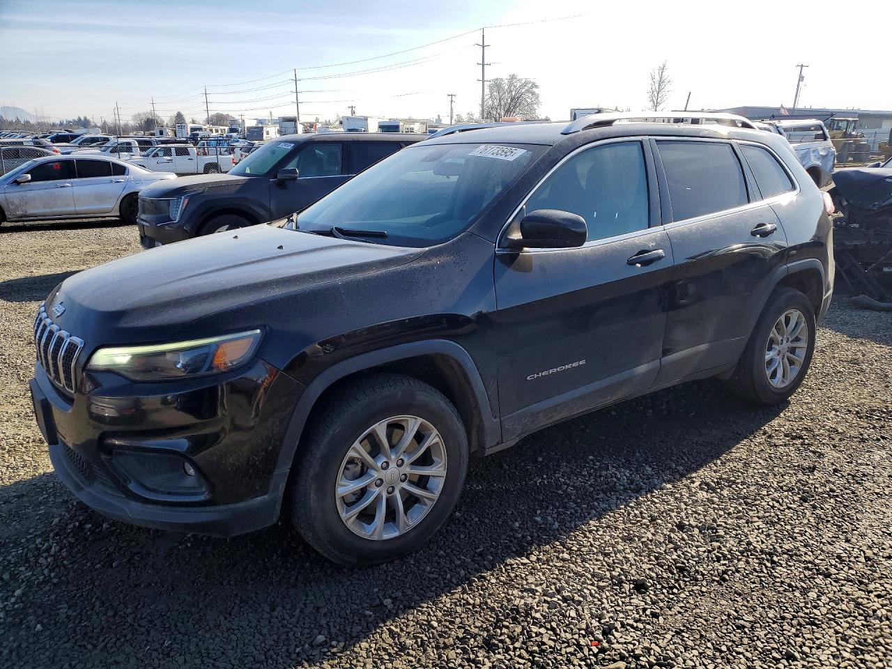 Salvage Jeep Grand Cherokee Image