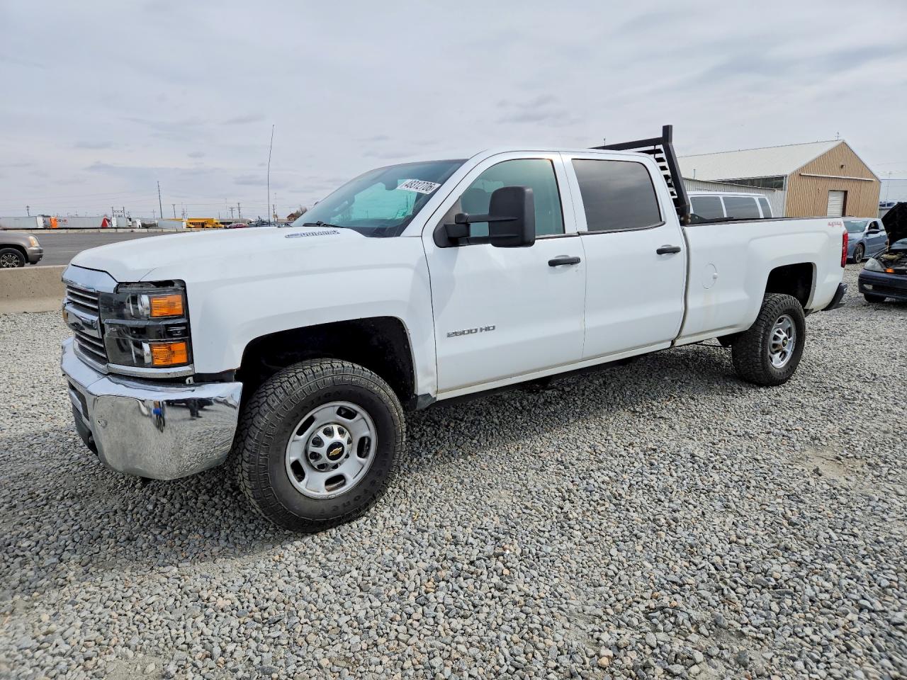 Salvage Chevrolet Silverado Image