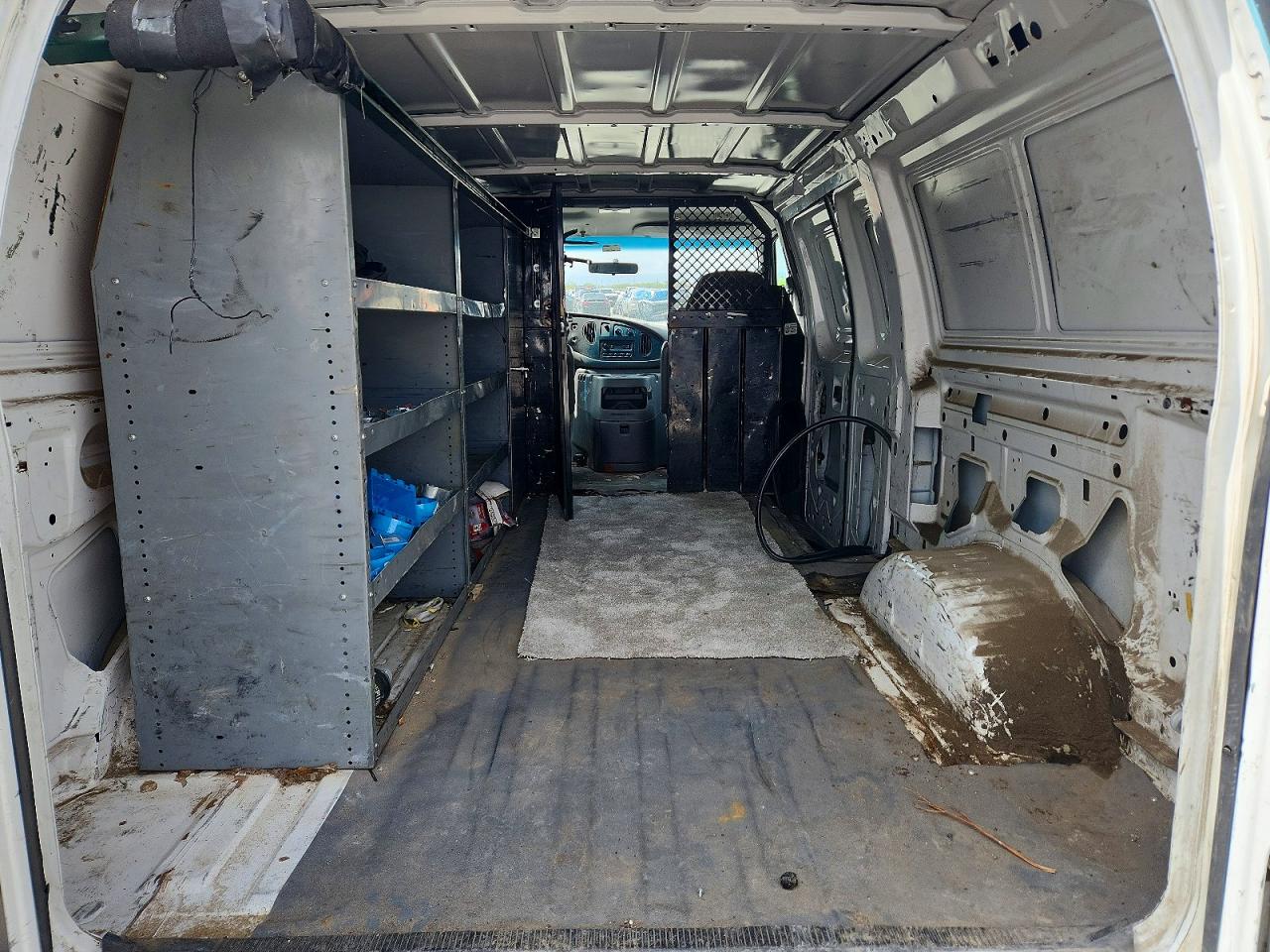 Ford Econoline E350 Super Duty Van
