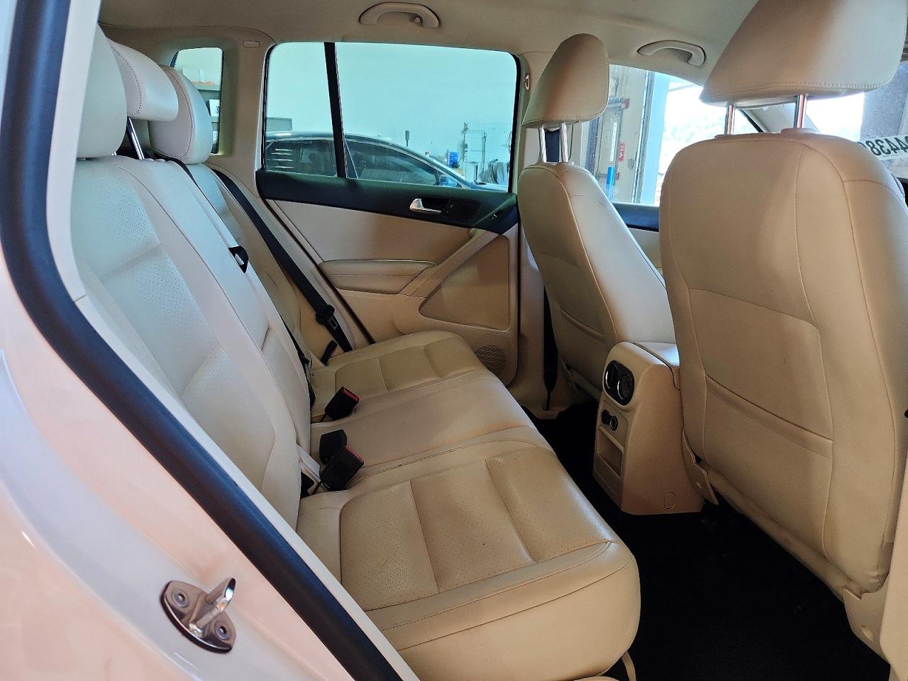 Volkswagen Tiguan S