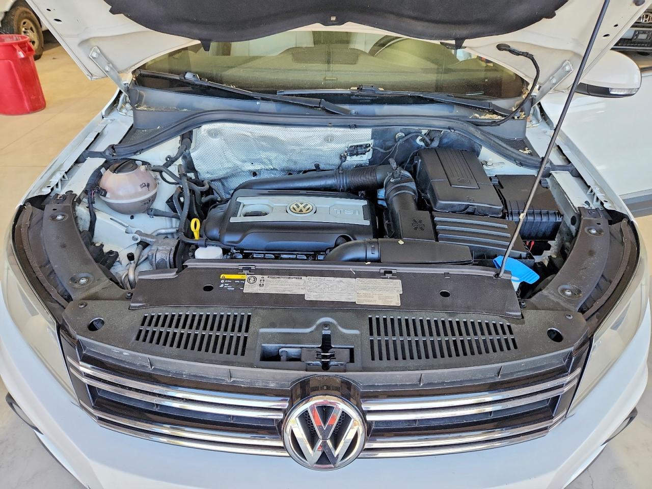 Volkswagen Tiguan S