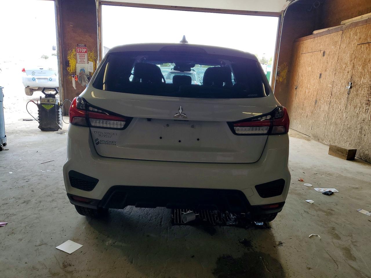 Mitsubishi Outlander S