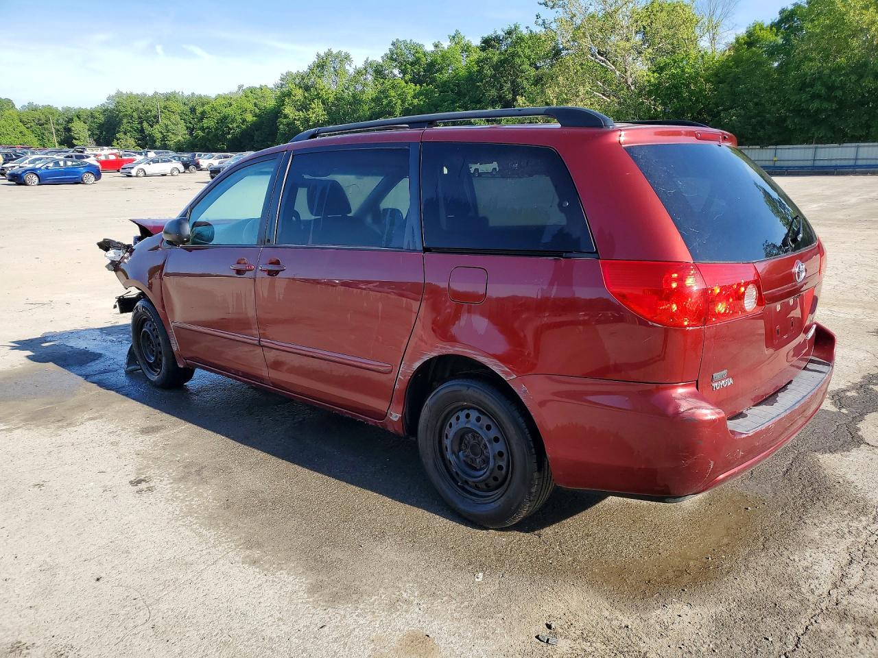Toyota Sienna Le 7-passenger