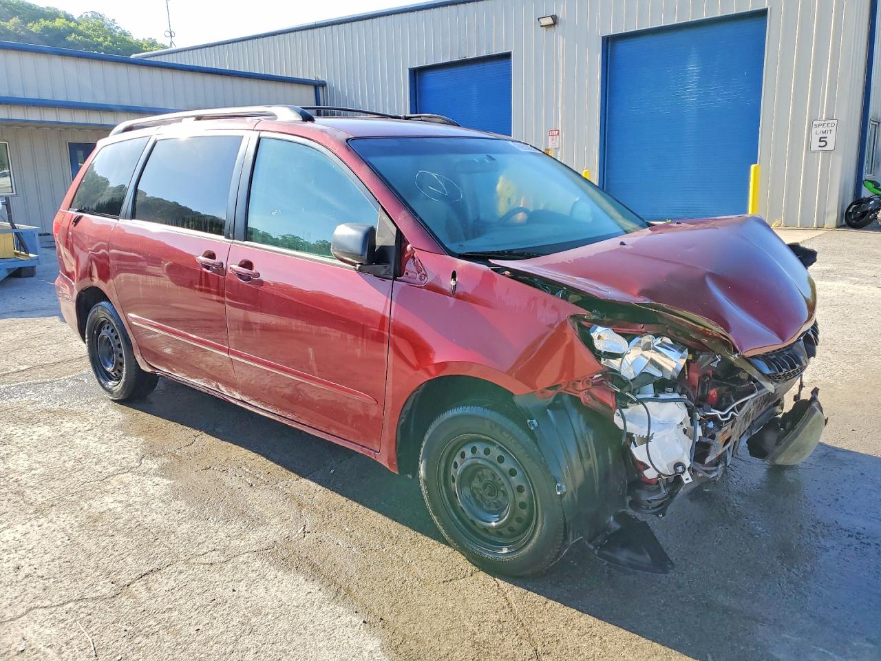 Toyota Sienna Le 7-passenger