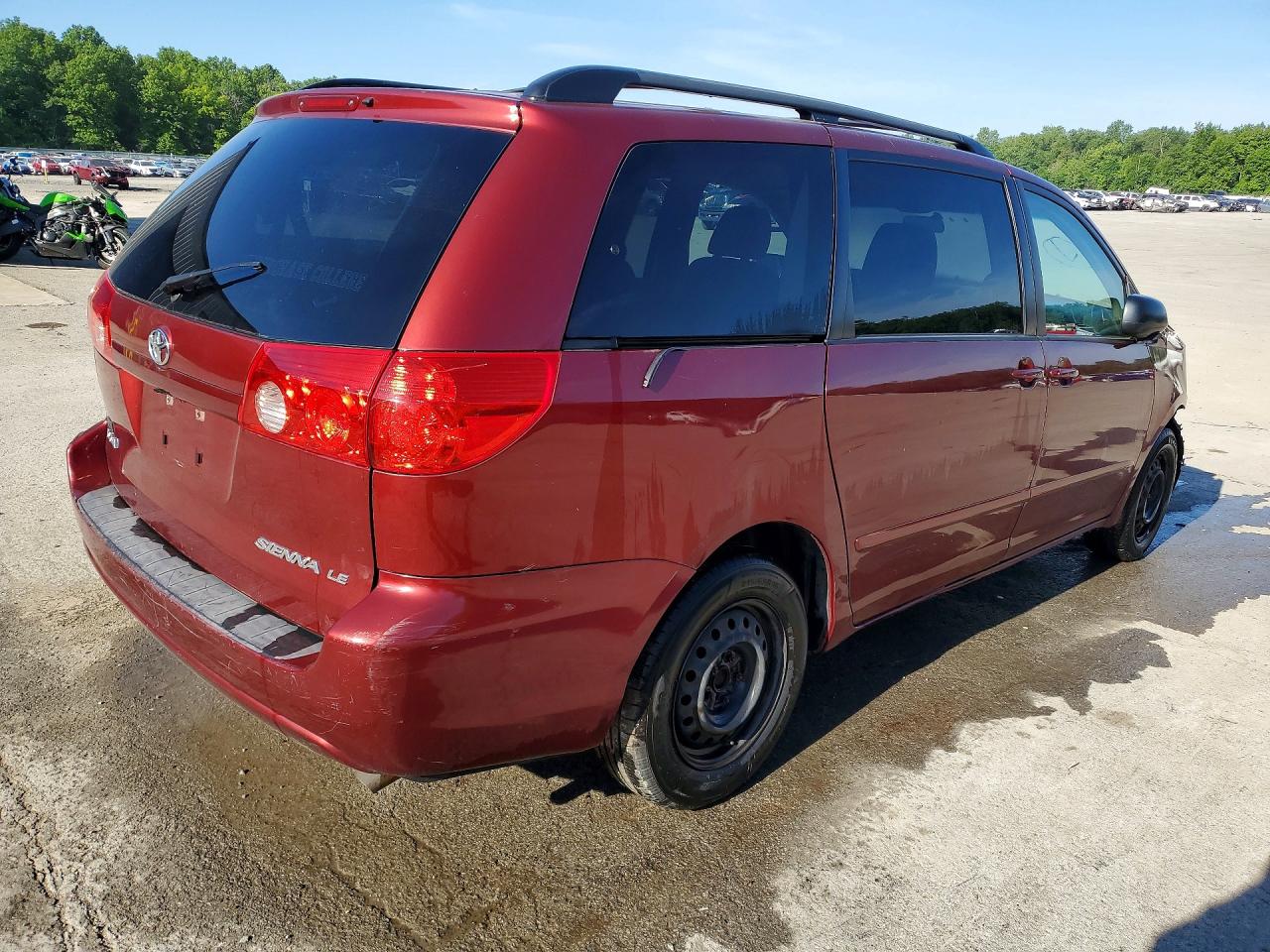 Toyota Sienna Le 7-passenger