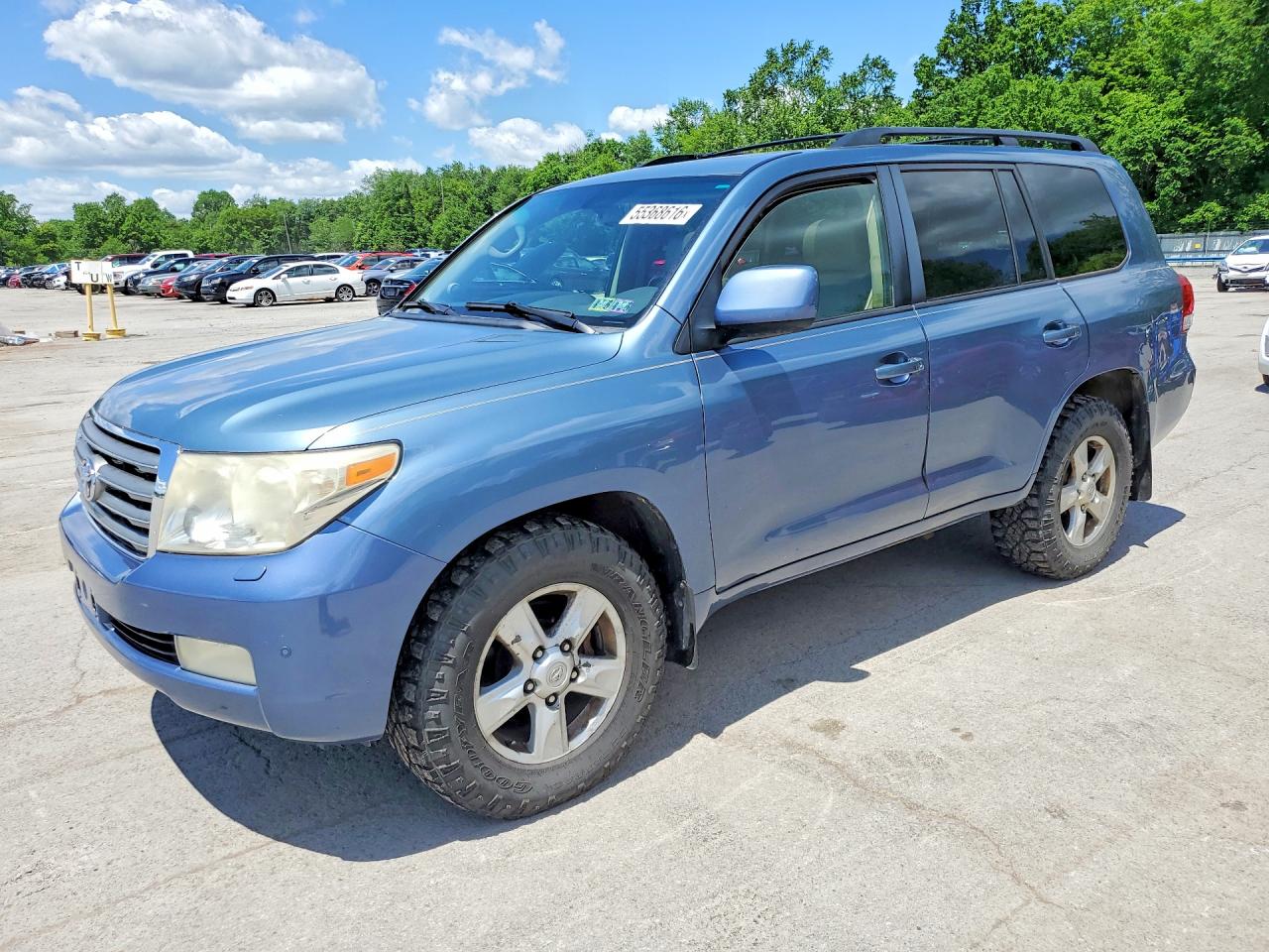 Salvage Toyota Land Cruis Image