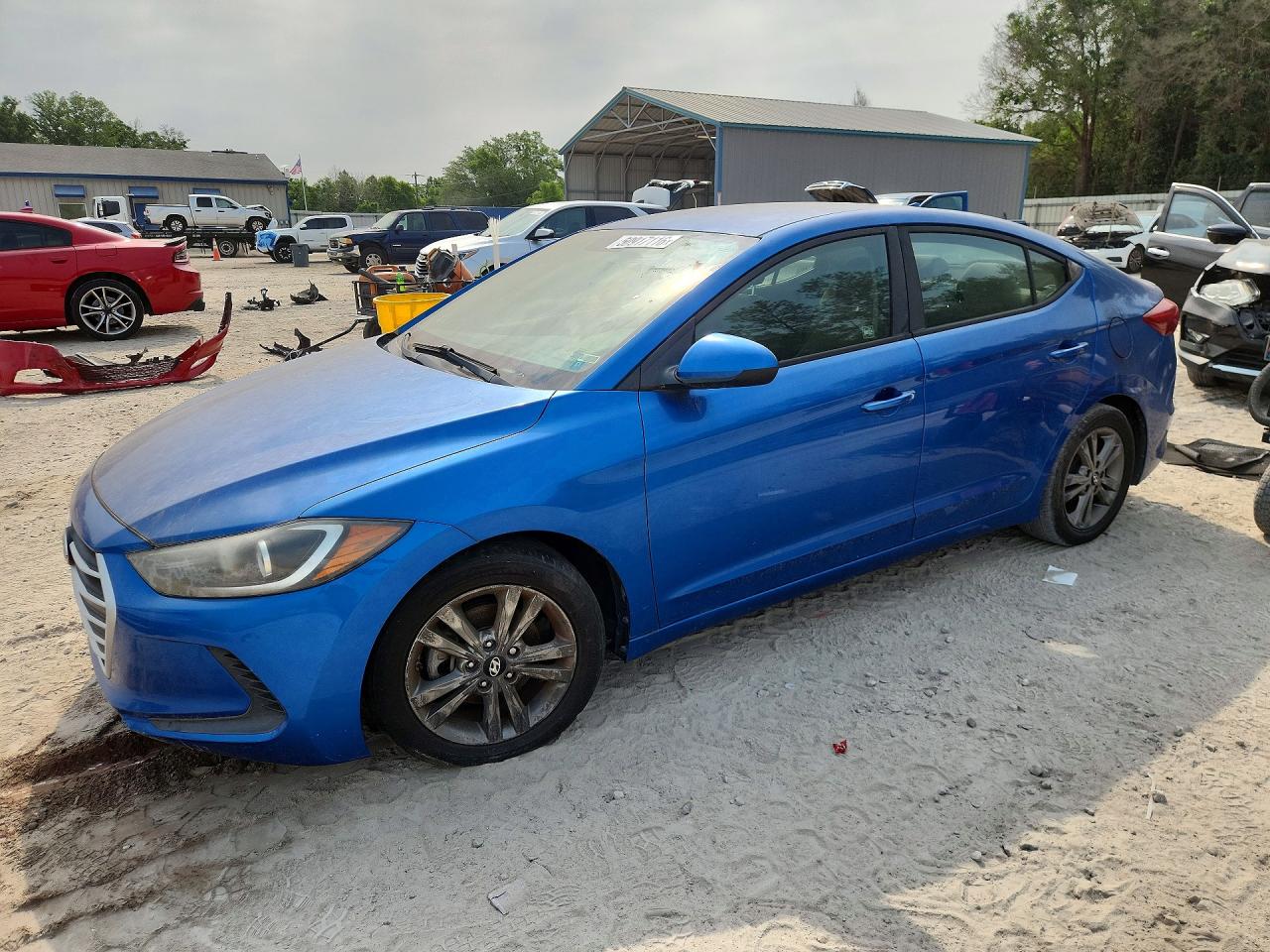 Salvage Hyundai ELANTRA Image