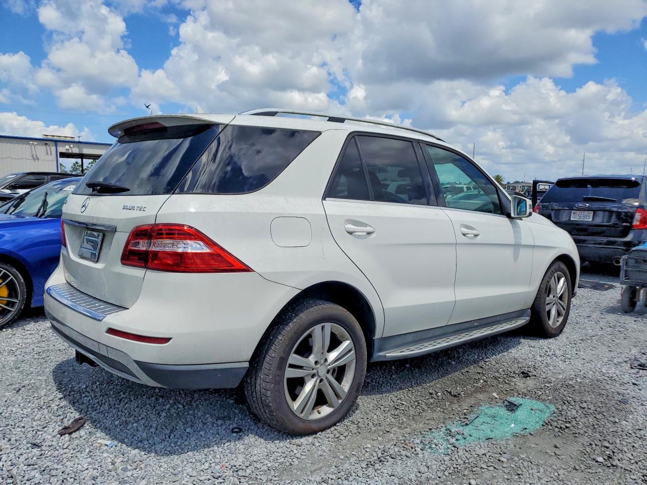 Mercedes-Benz M-Class 350 Bluetec