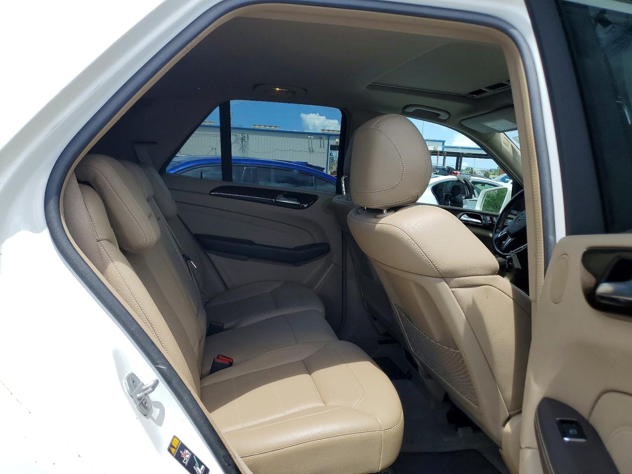 Mercedes-Benz M-Class 350 Bluetec