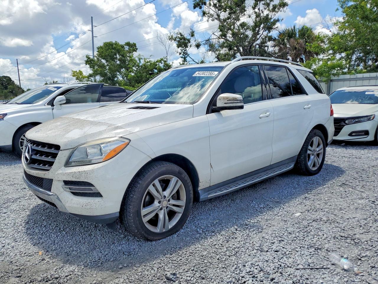 Salvage Mercedes-Benz M-Class Image