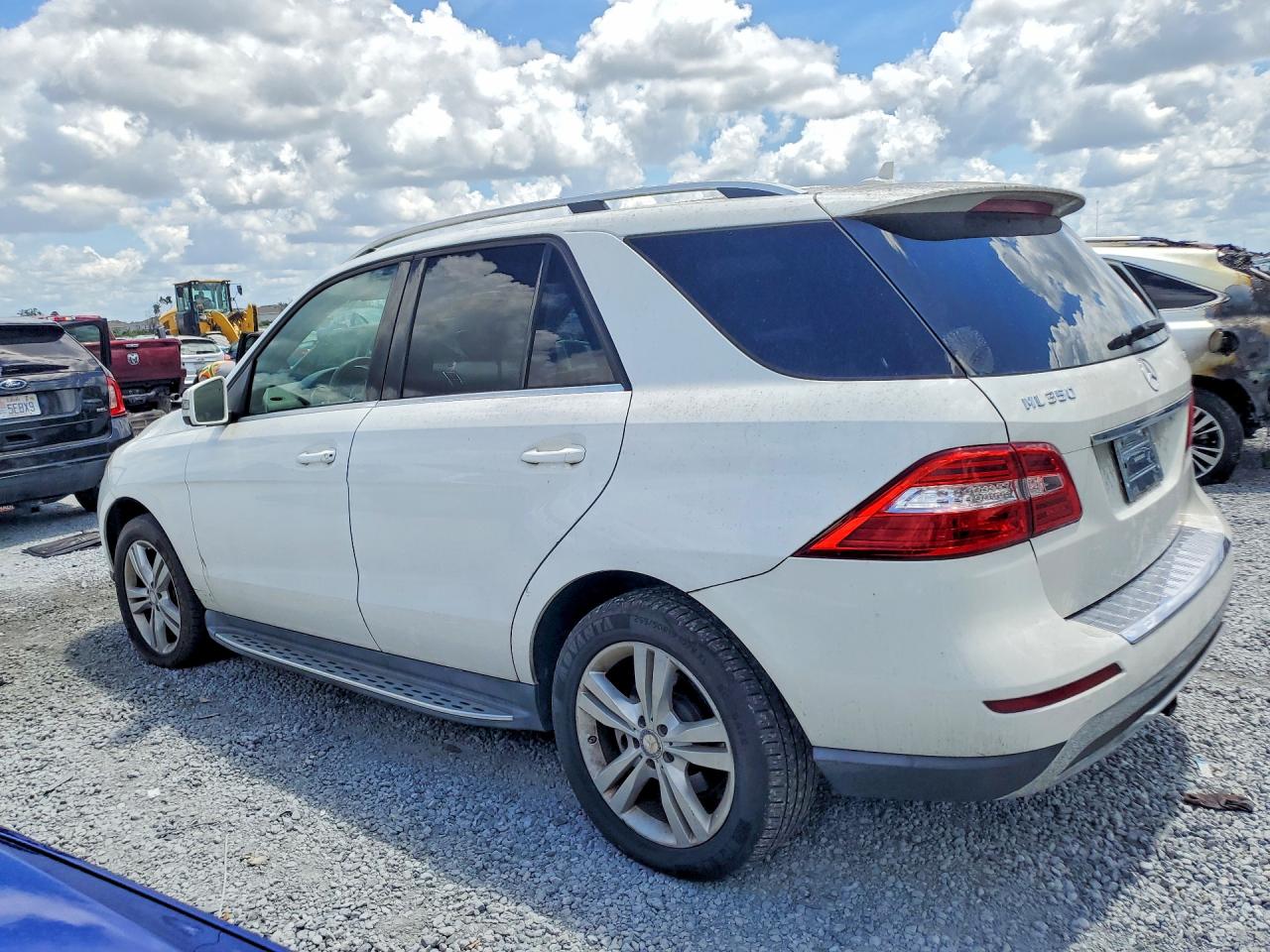 Mercedes-Benz M-Class 350 Bluetec