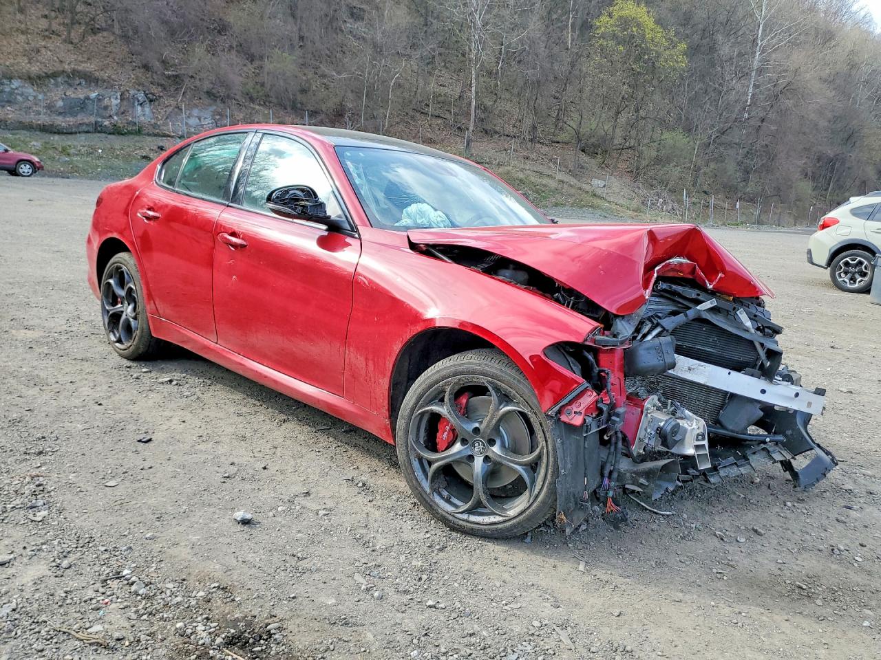 Alfa Romeo Giulia Ti Q4