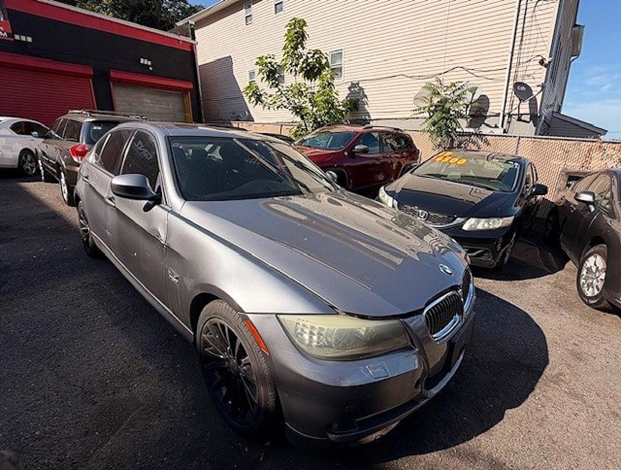 Salvage BMW 3 Series Image