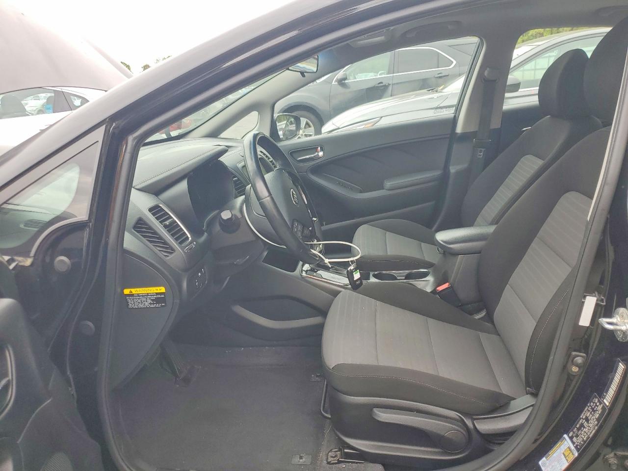 Kia Forte S