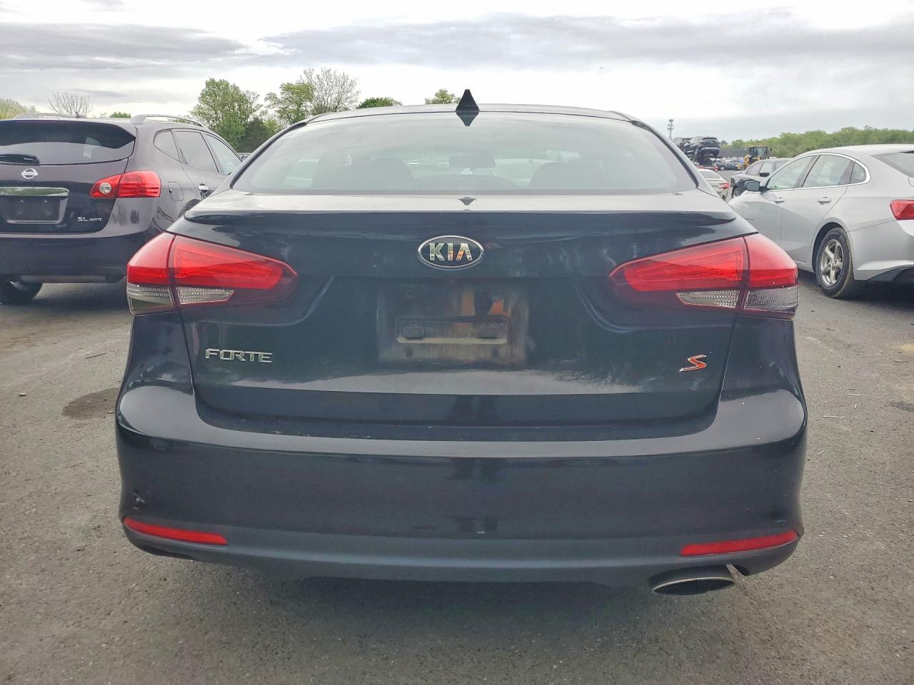 Kia Forte S