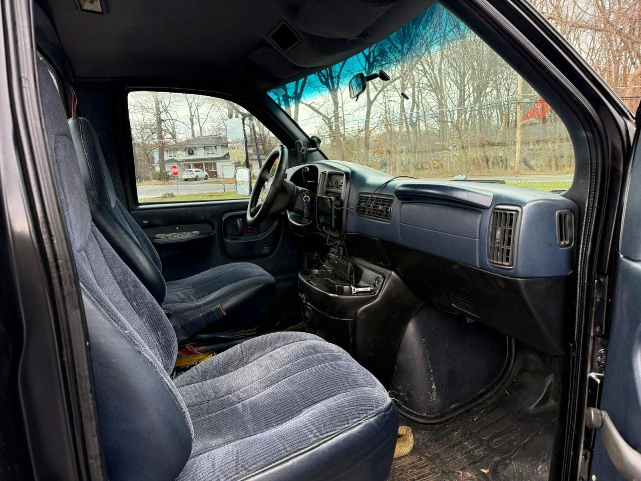 GMC Savana Cutaway G3500