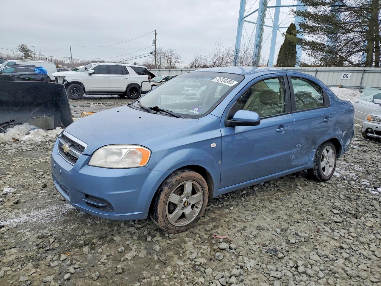 Salvage Chevrolet Aveo Image