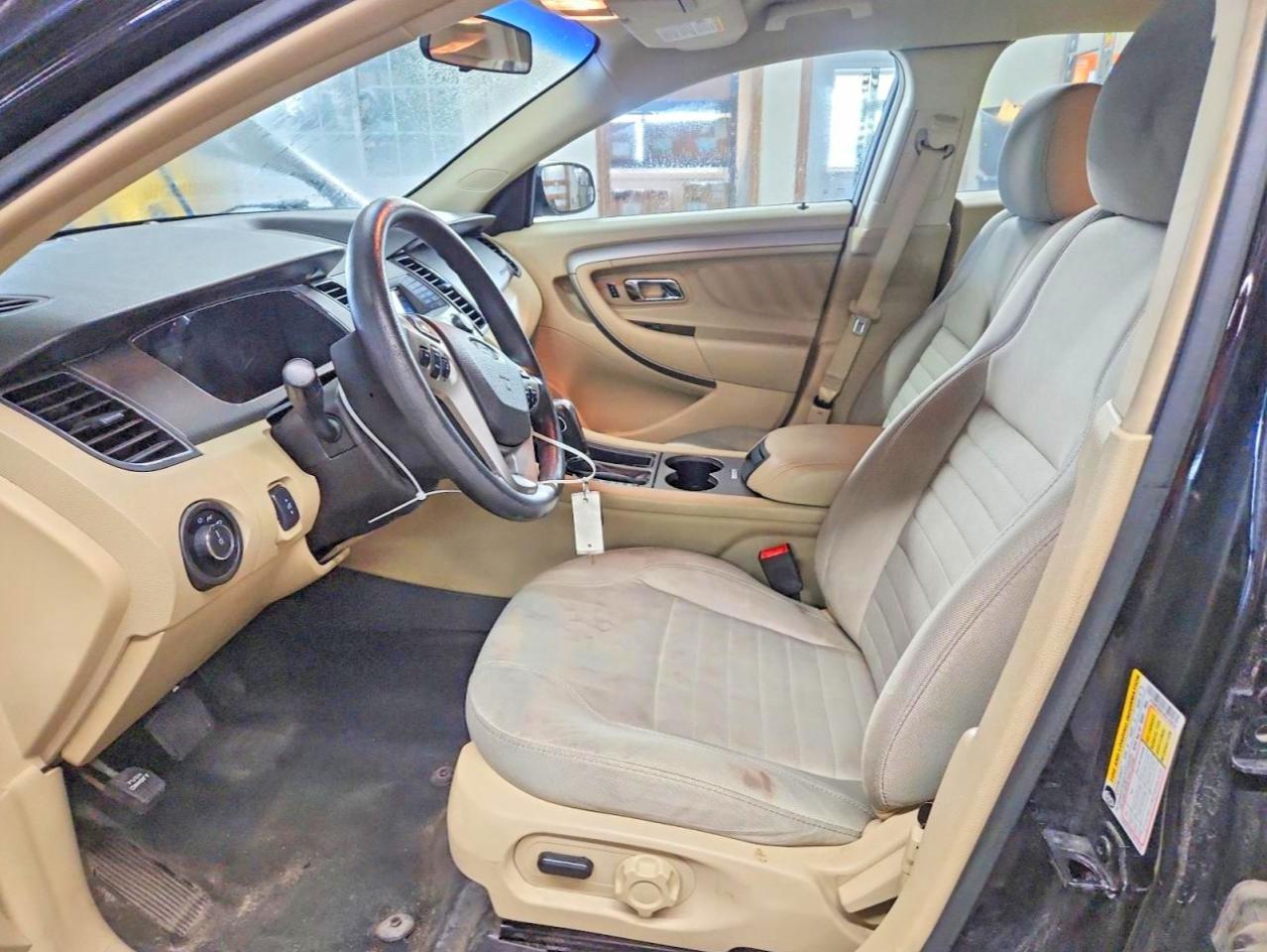 Ford Taurus Se