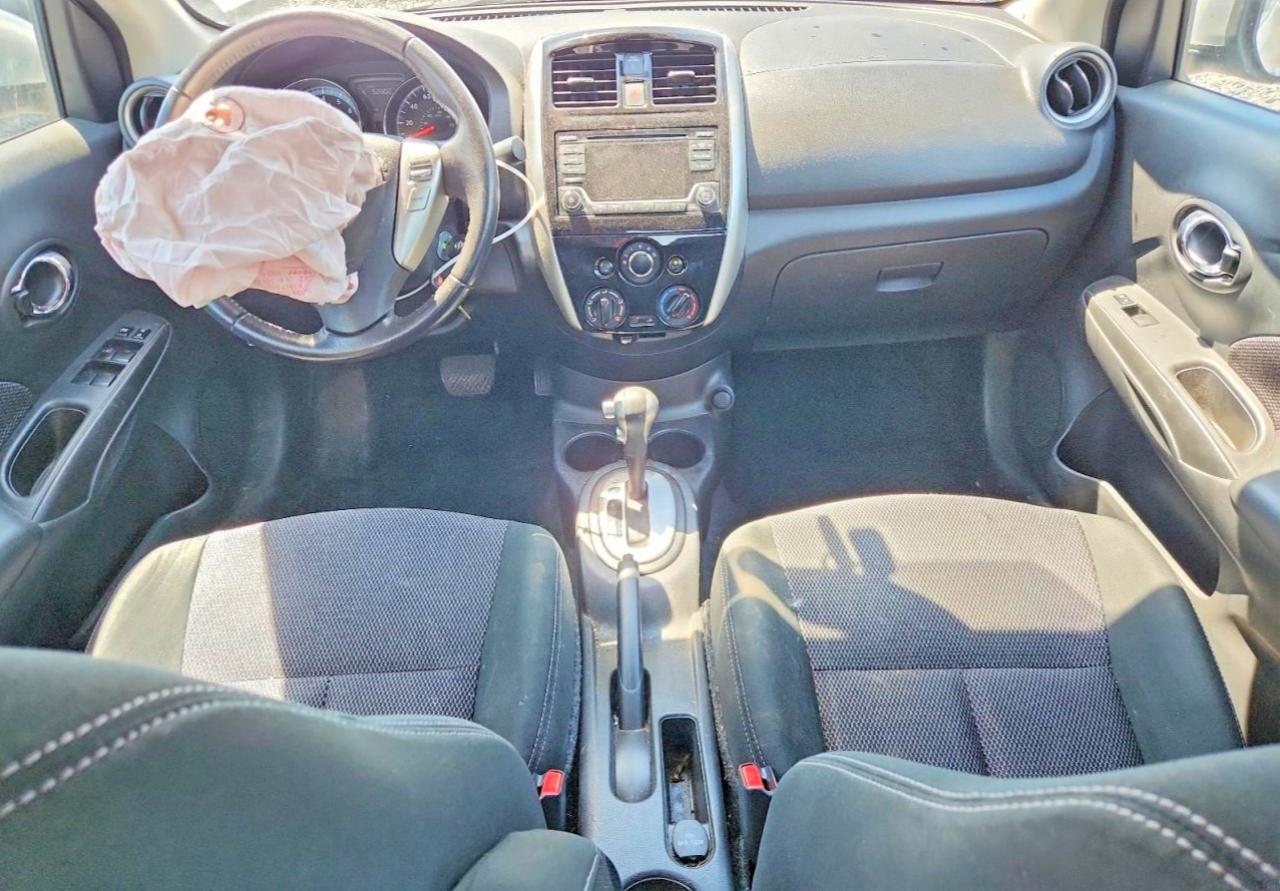 Nissan Versa Sv