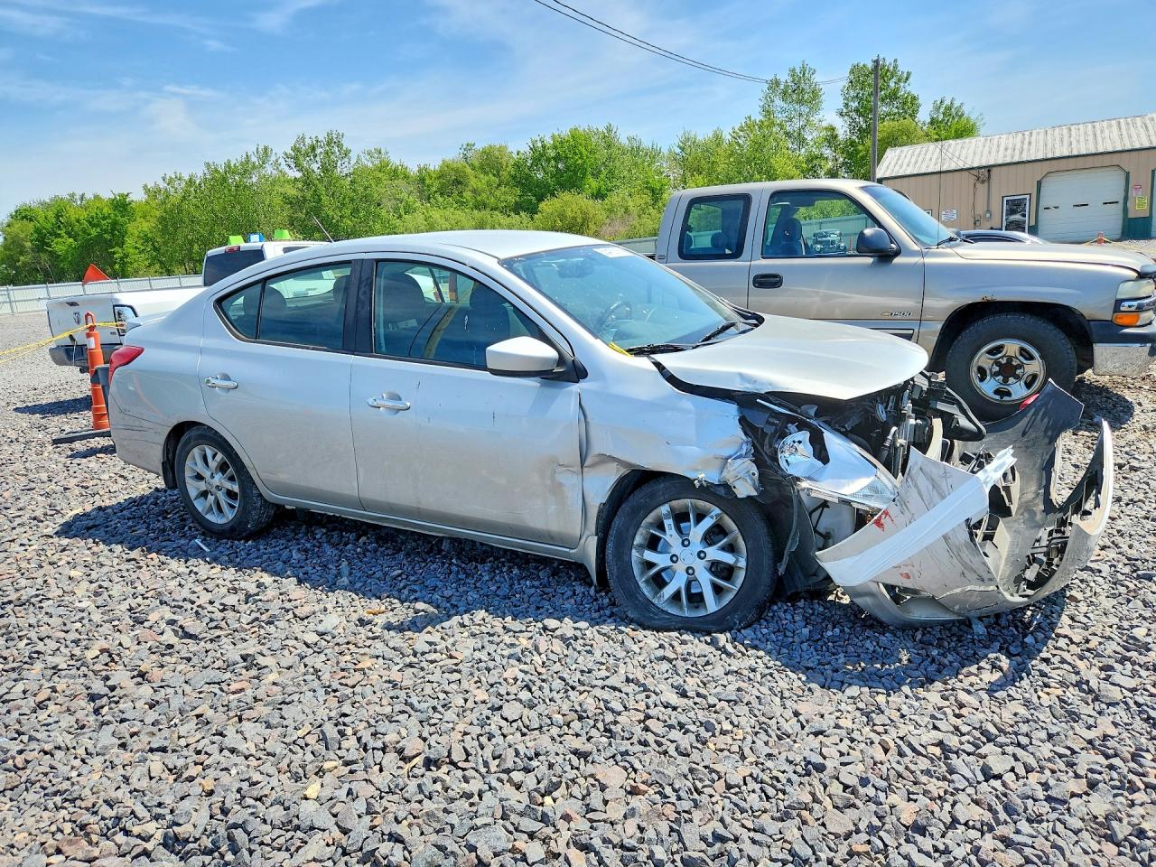 Nissan Versa Sv