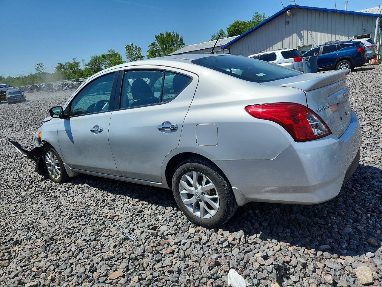 Nissan Versa Sv