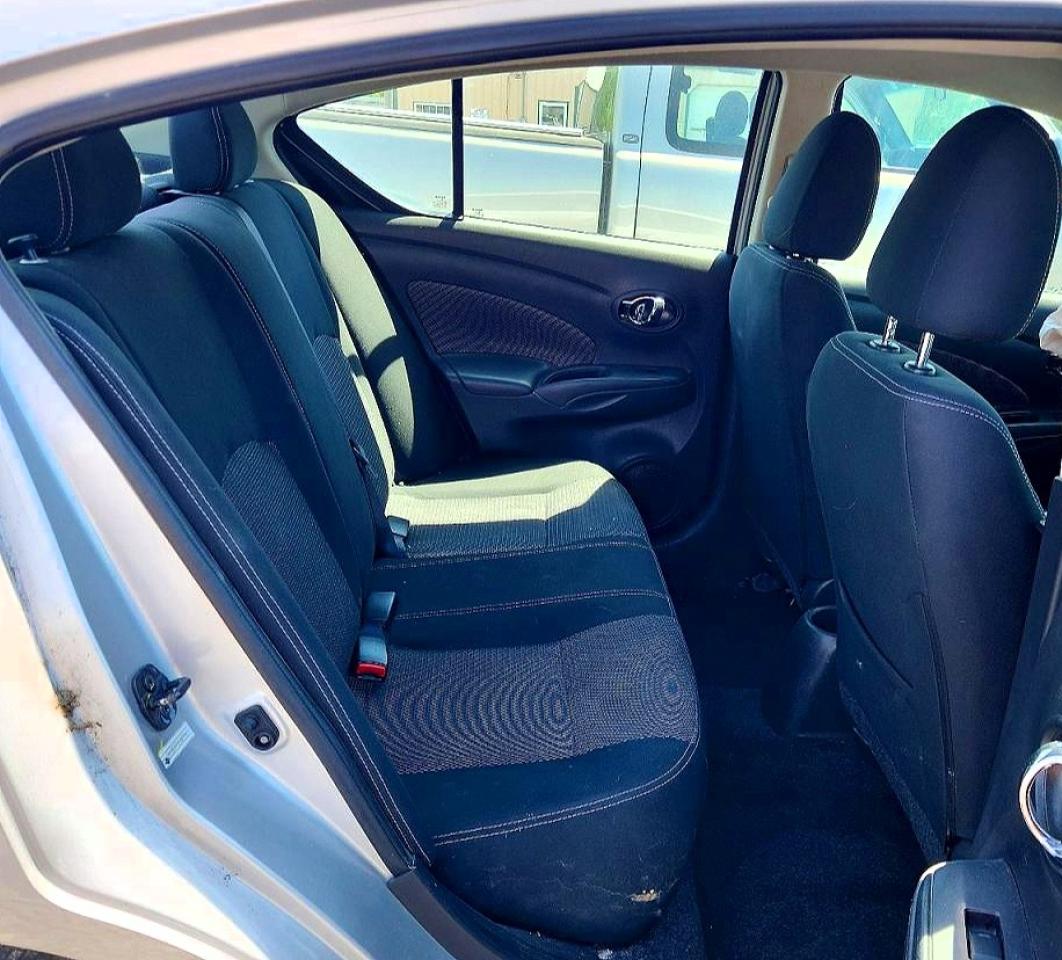 Nissan Versa Sv