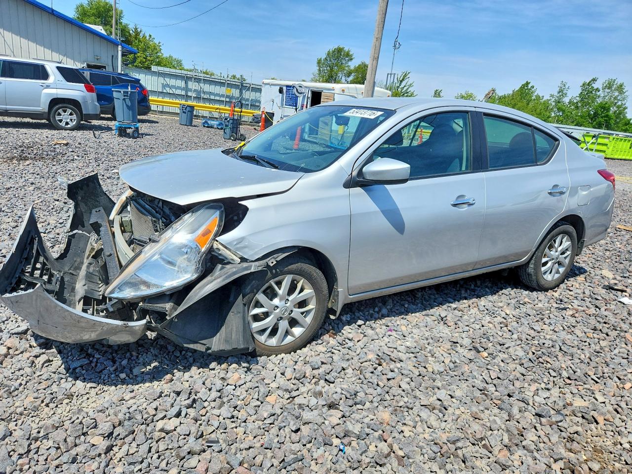 Salvage Nissan Versa Image