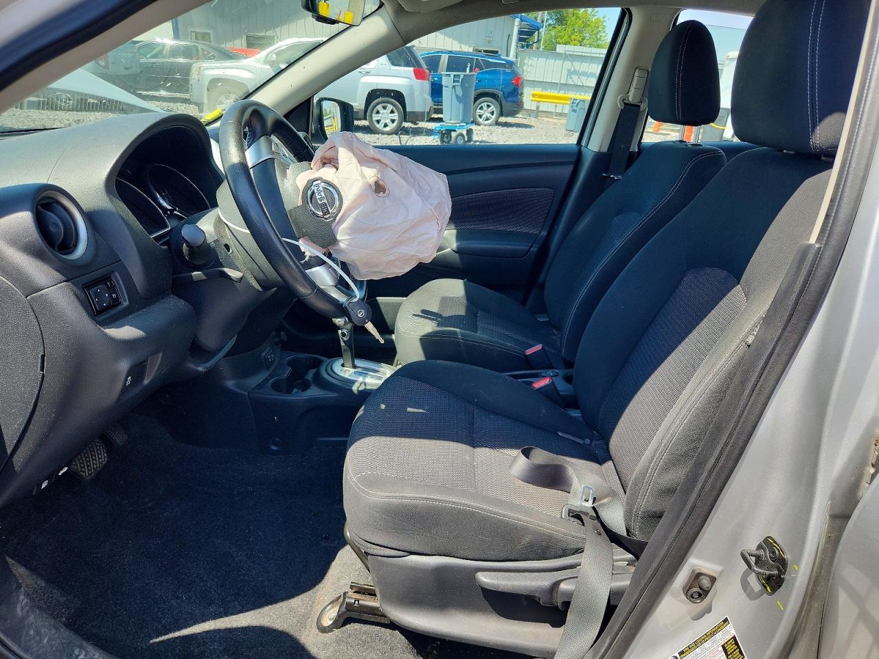 Nissan Versa Sv