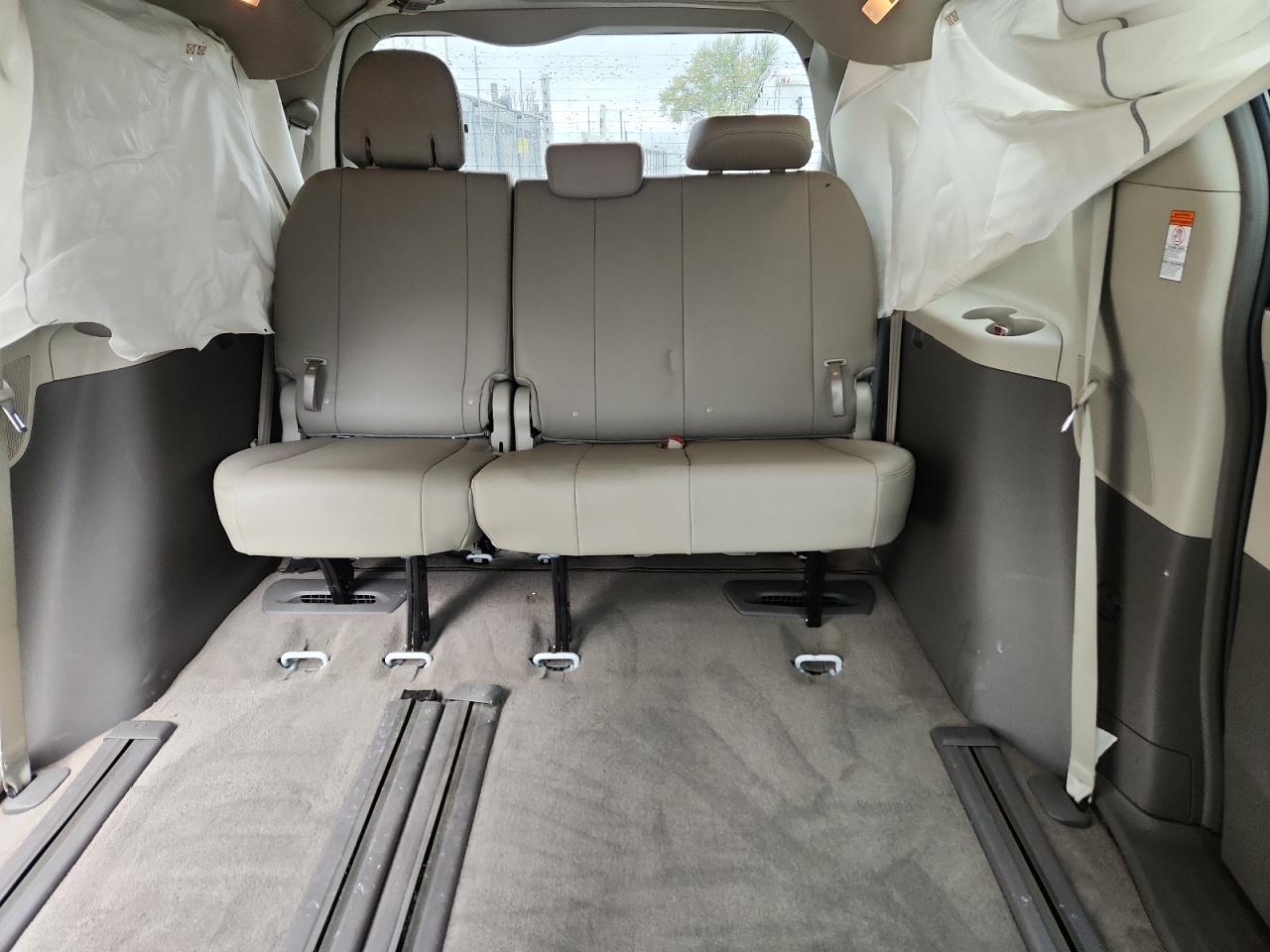 Toyota Sienna Xle