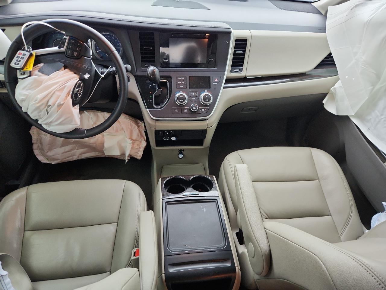 Toyota Sienna Xle