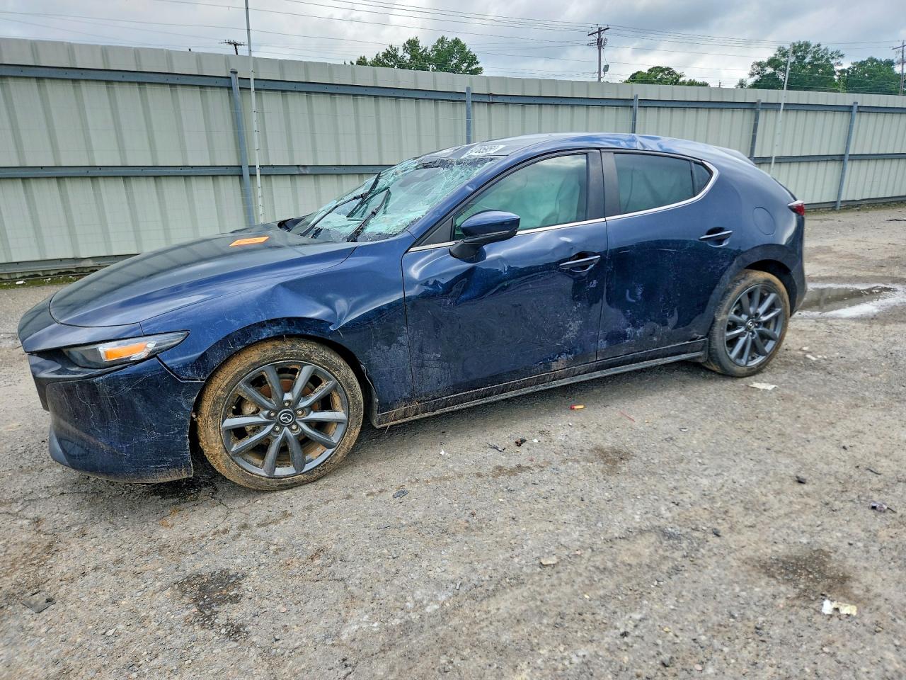 Salvage Mazda 3 Image