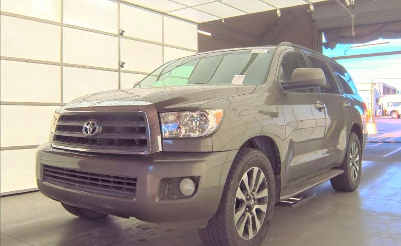 Toyota Sequoia Sr5