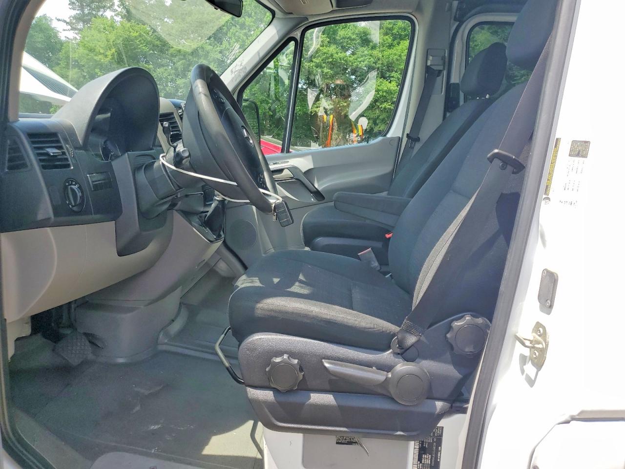 Mercedes-Benz Sprinter 2500