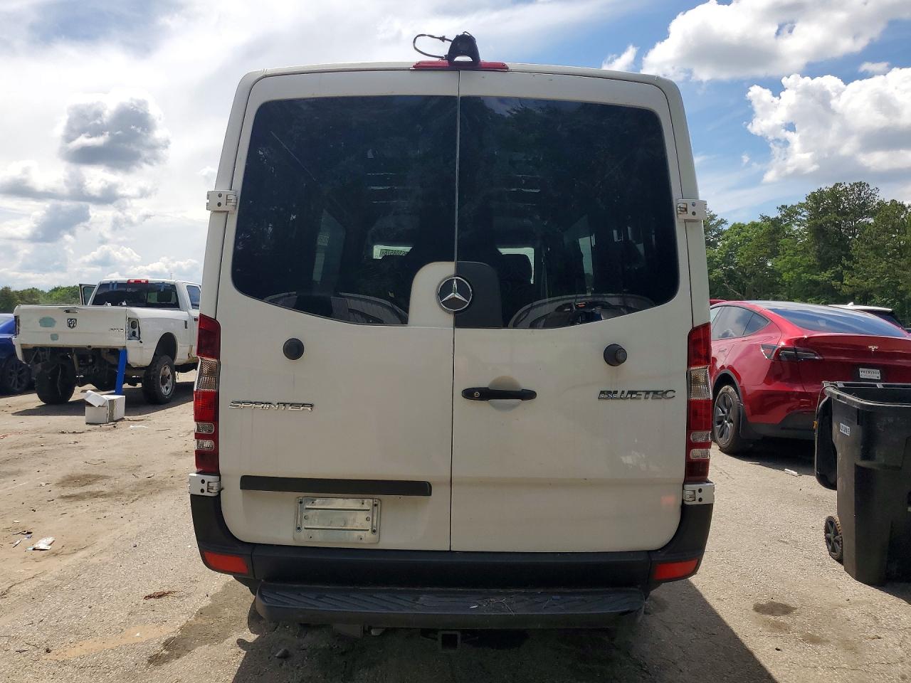 Mercedes-Benz Sprinter 2500