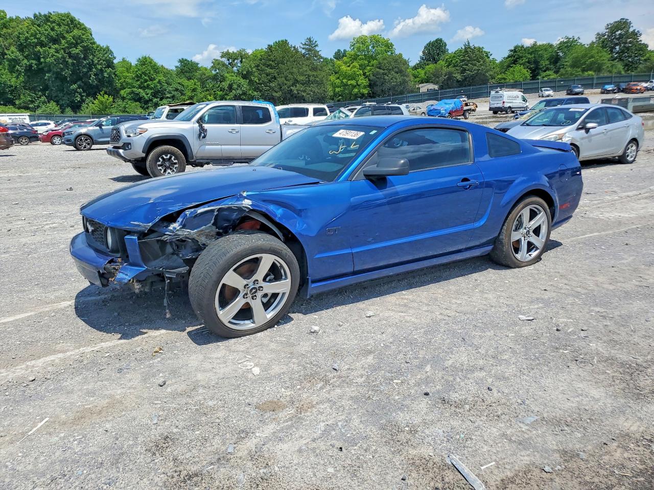 Salvage Ford Mustang Image
