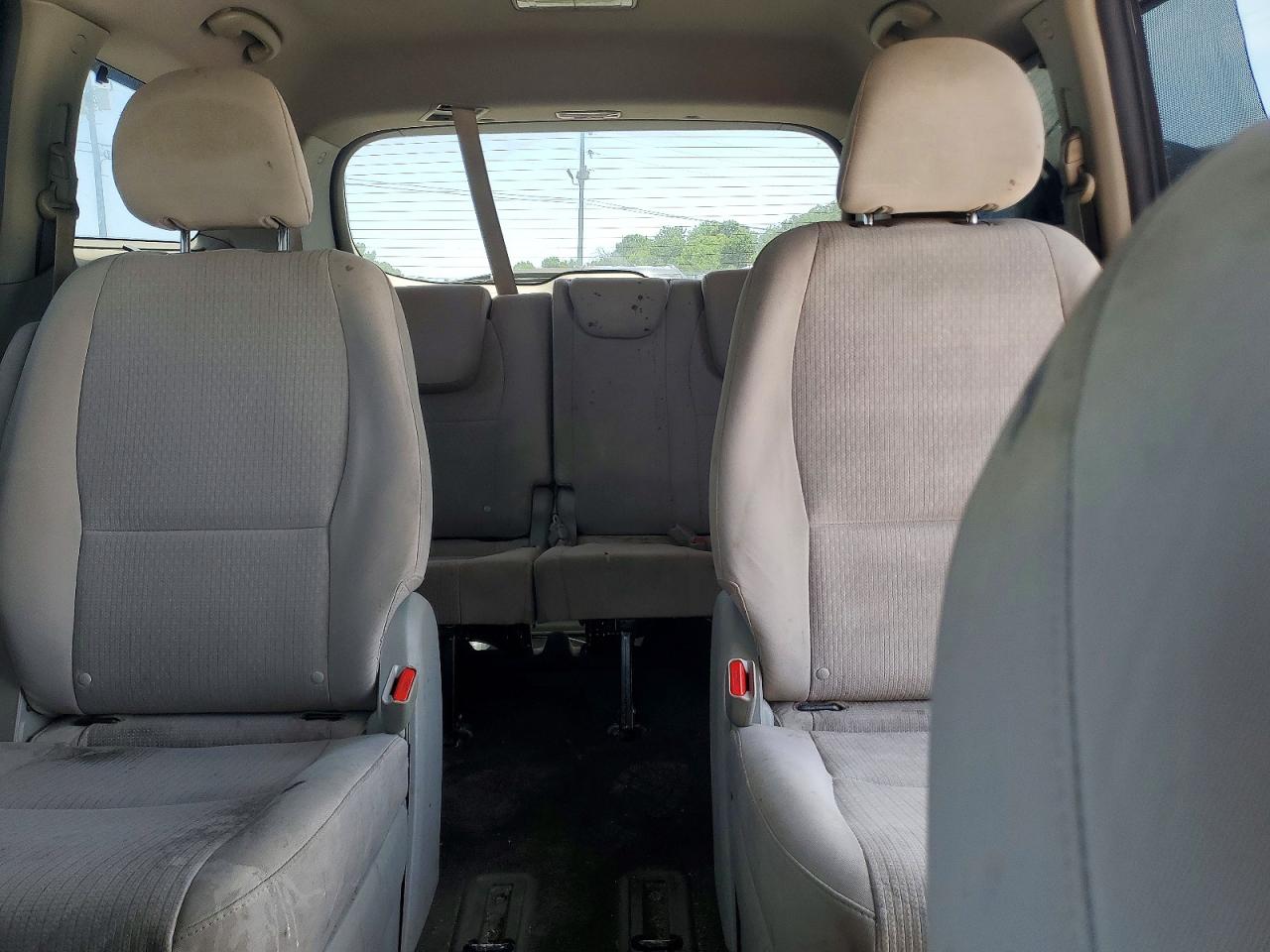 Kia Sedona Lx