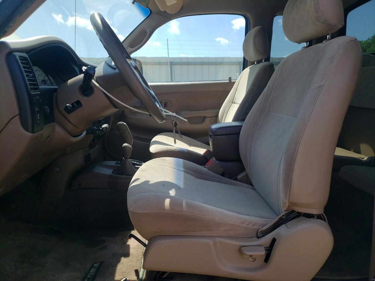 Toyota Tacoma Xtracab