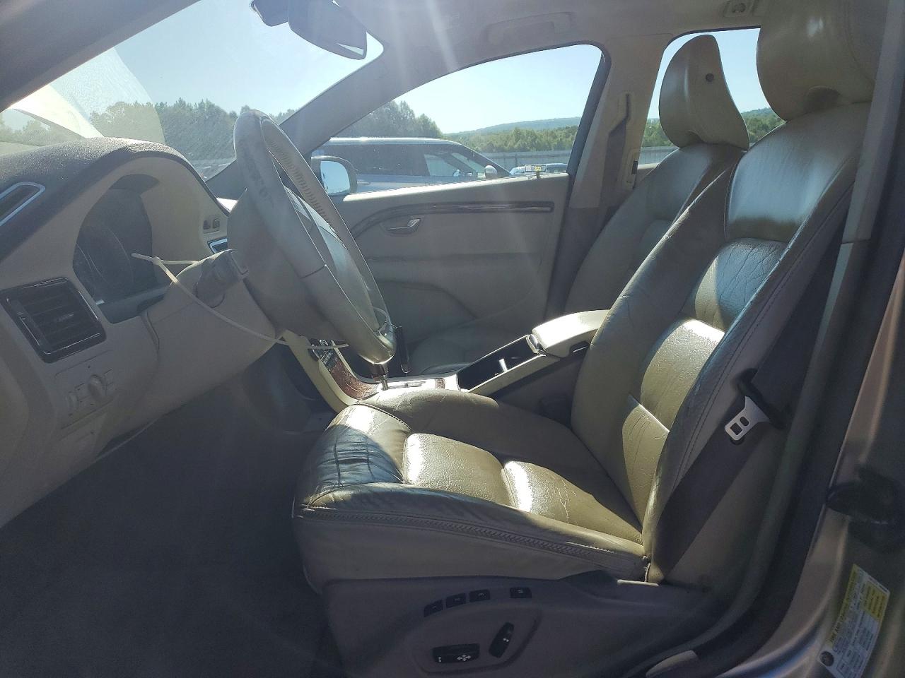 Volvo V70 3.2